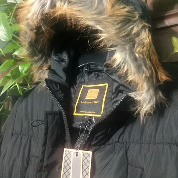 ~GIFTED WITH TRADE~NWT~Lady von Hart coat - Picture 3 of 6